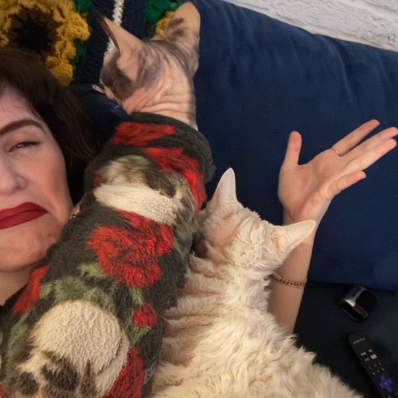 Meet your Posher, Alexandra - Picture 2 of 10